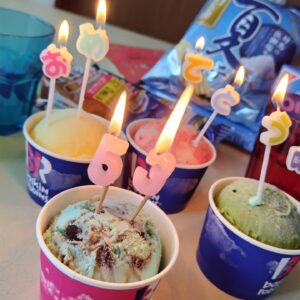 今日はあちこちで本人不在の誕生日会